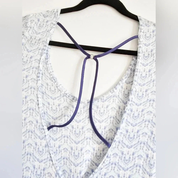 Victoria's Secret Size S pastel long sleep shirt low open back - Picture 5 of 5